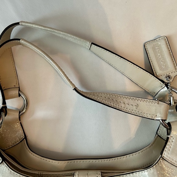 Coach pearlescent metallic handbag EXCELLENT! - Picture 12 of 13